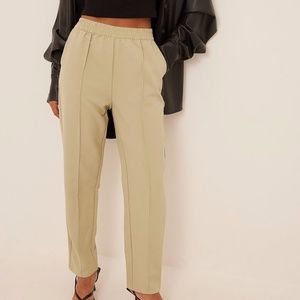 NA-KD Cropped Seamline pants